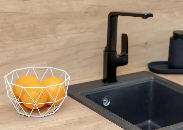 Two Bedroom In With Desk For Remote Work And Bathtub By Renters *