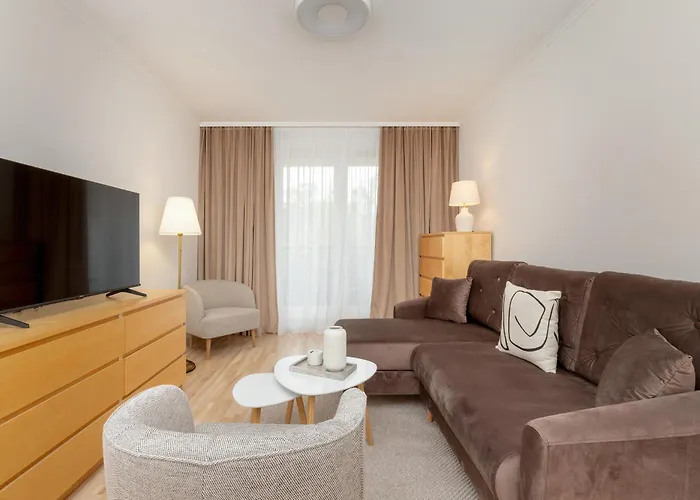 Two Bedroom In With Desk For Remote Work And Bathtub By Renters