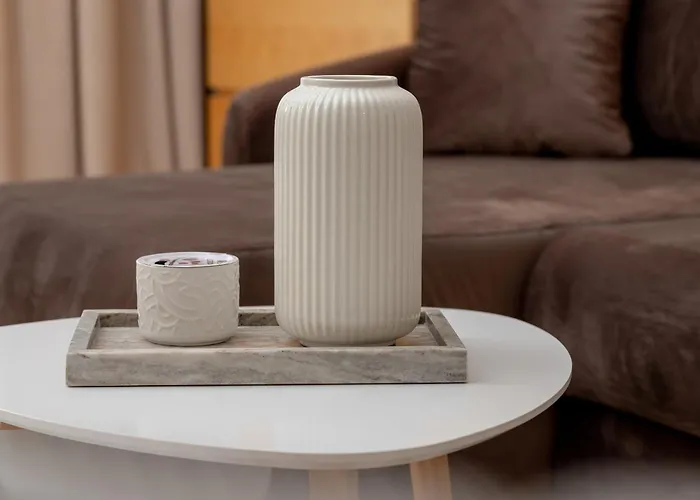 Appartamento Two Bedroom In With Desk For Remote Work And Bathtub By Renters *