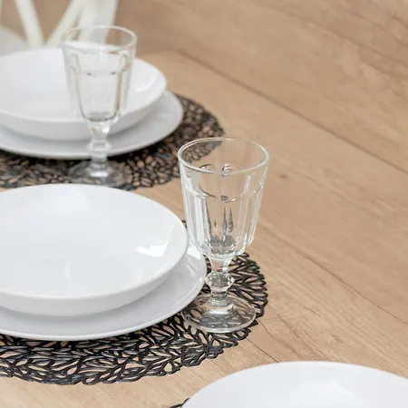 公寓 Two Bedroom In With Desk For Remote Work And Bathtub By Renters 格但斯克